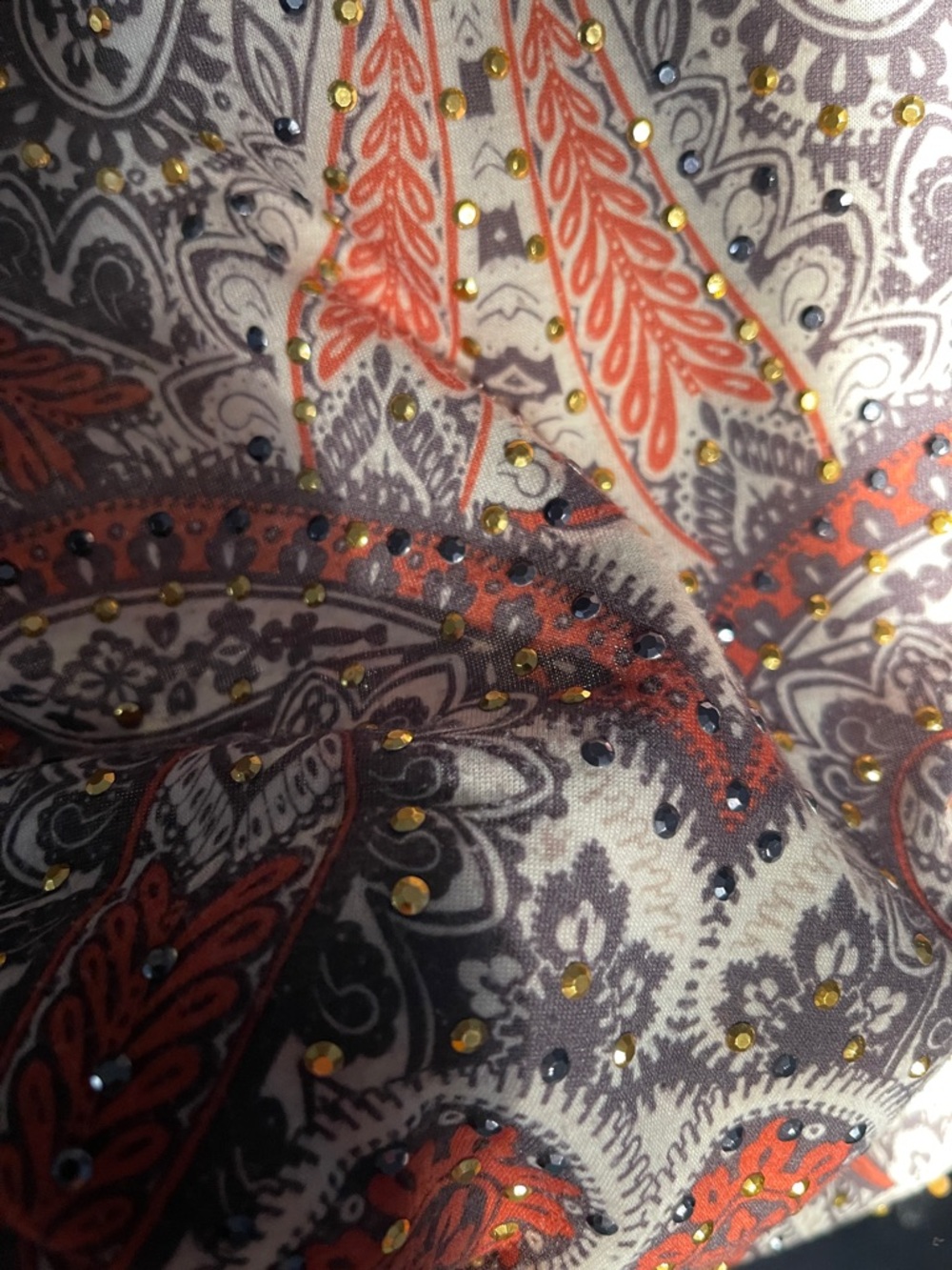 Wrangler Beige Paisley V-Neck Tee with Dark Paisley Accents - Picture 5 of 5